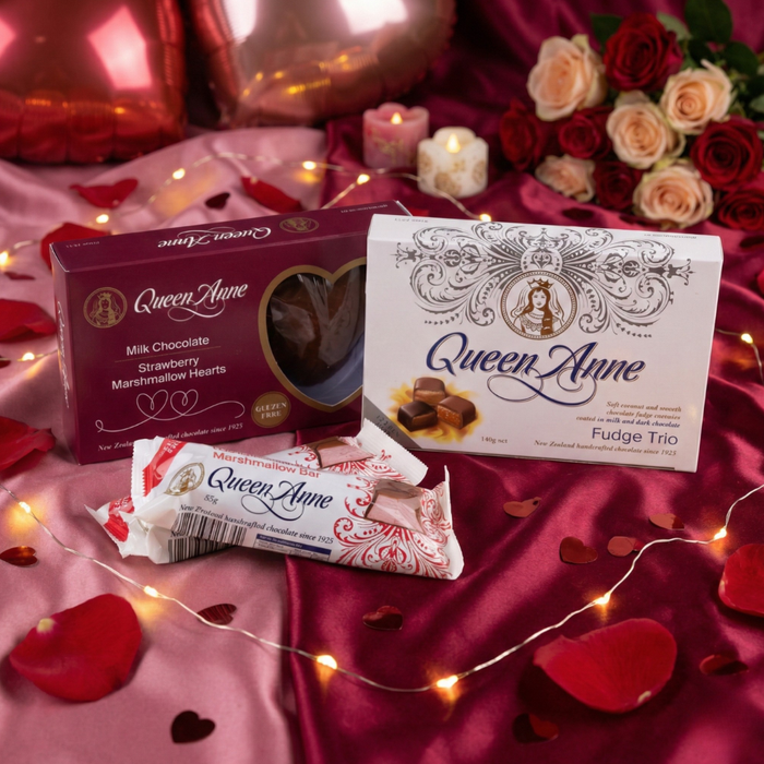 Valentine's Day Combo: Milk Chocolate Strawberry Hearts 100g & Fudge Trio 140g & Milk Chocolate Strawberry Bar 55g
